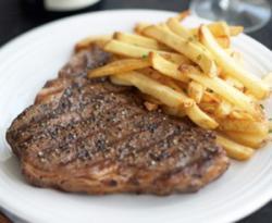 Парижки стек с пържени картофи