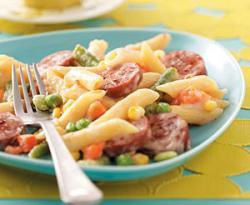 Пикантна наденица с паста