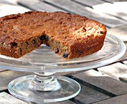 Орехов кейк с мед